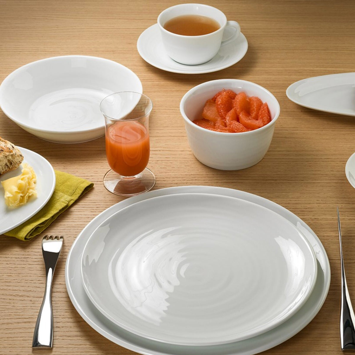 Bernardaud-origine-dinnerware-paris-tableware-live_bc9b26ca-2a1d-40fe-8a4f-c91ea460ccf1