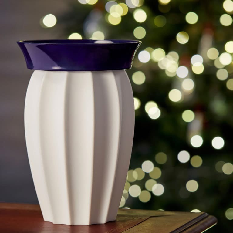 Bernardaud Olivier Gagnère Ikaria Bleu Vase 9" — view 2