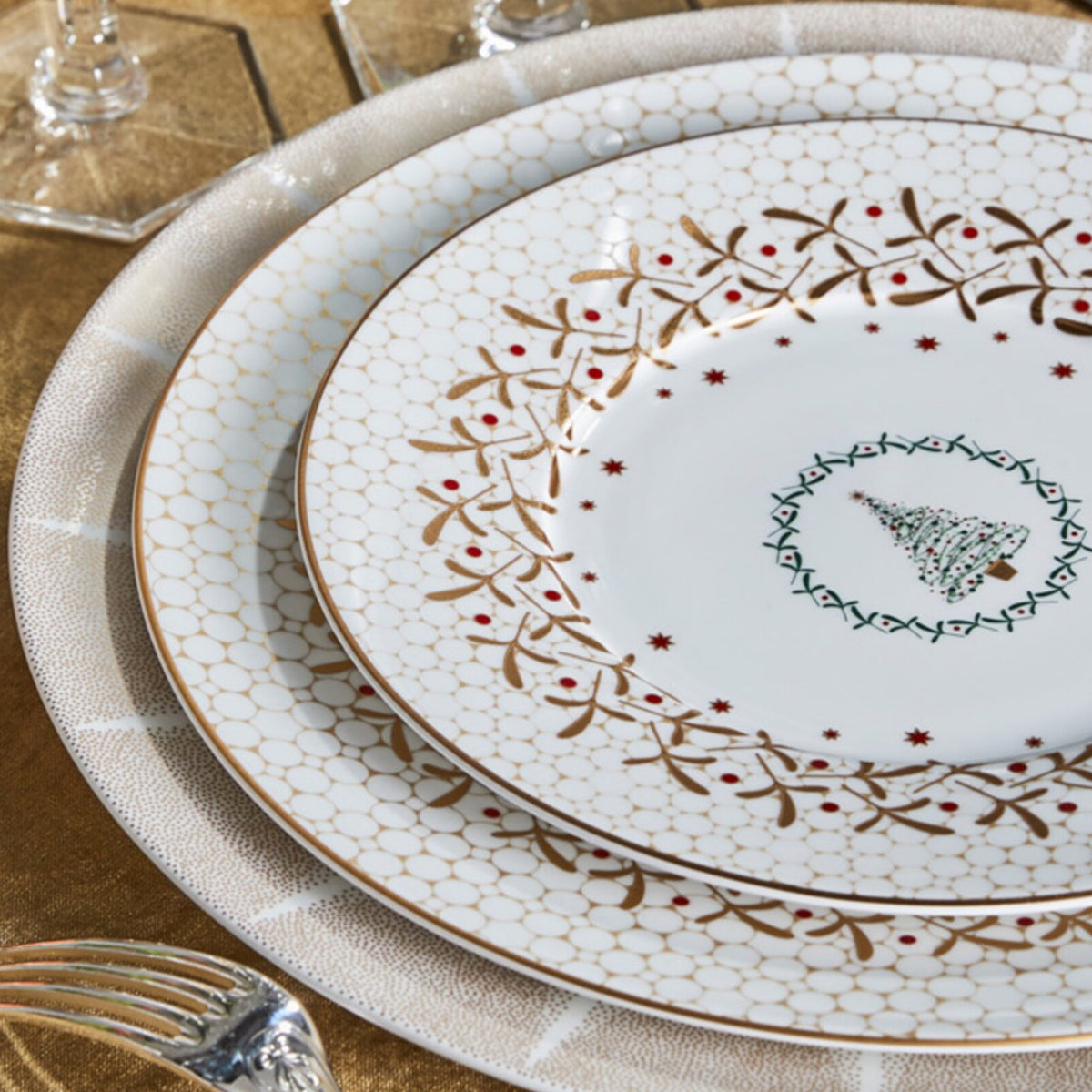 Bernardaud Noël Dessert/Salad Plate 8.5", set of 4 — view 2