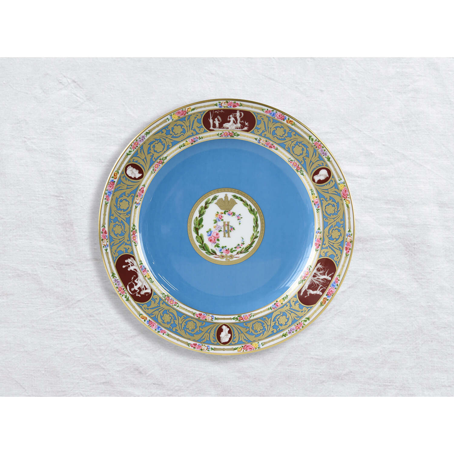 Bernardaud Dessert plate 8.5", Limoges porcelain, Catherine II collection, on a white background