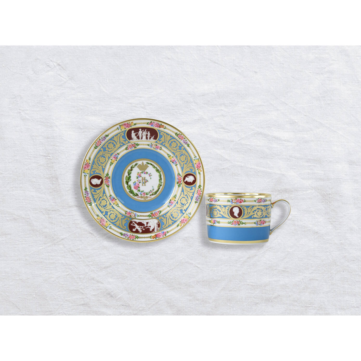 Bernardaud Tea cup and saucer 5 oz, Limoges porcelain, Catherine II collection, detail view