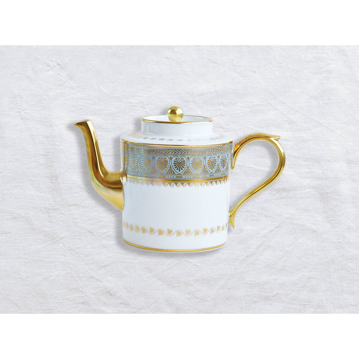 Bernardaud Teapot 6 cups, Limoges porcelain, Elysee collection, on a white background