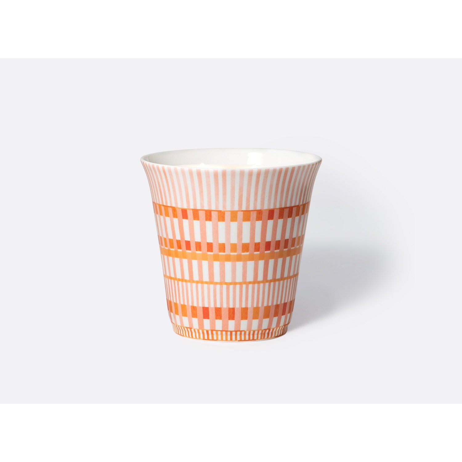 Bernardaud Large candle tumbler 5.9" + "Rose Pure" candle home fragrance 950 gr, Limoges porcelain, Terra Rosa collection, on a white background