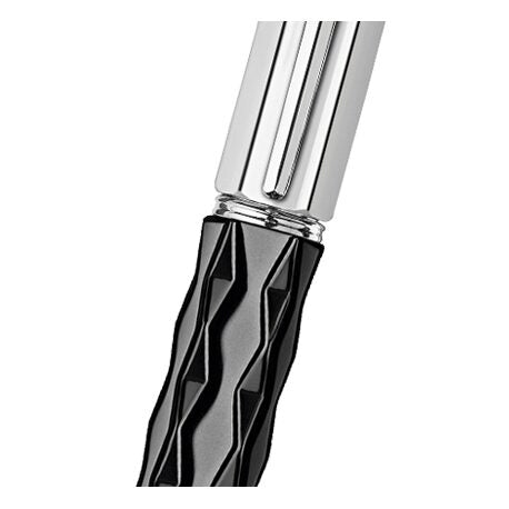 Caran d'Ache Varius Ceramic Black Fountain Pen — detail view 5