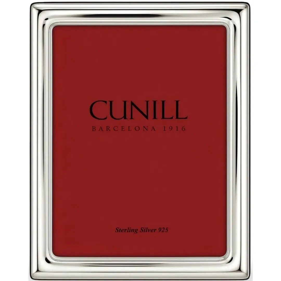 Cunill 'Norwich' 4x6 Non-Tarnish Sterling Silver Picture Frame, sterling silver picture frame, on a white background