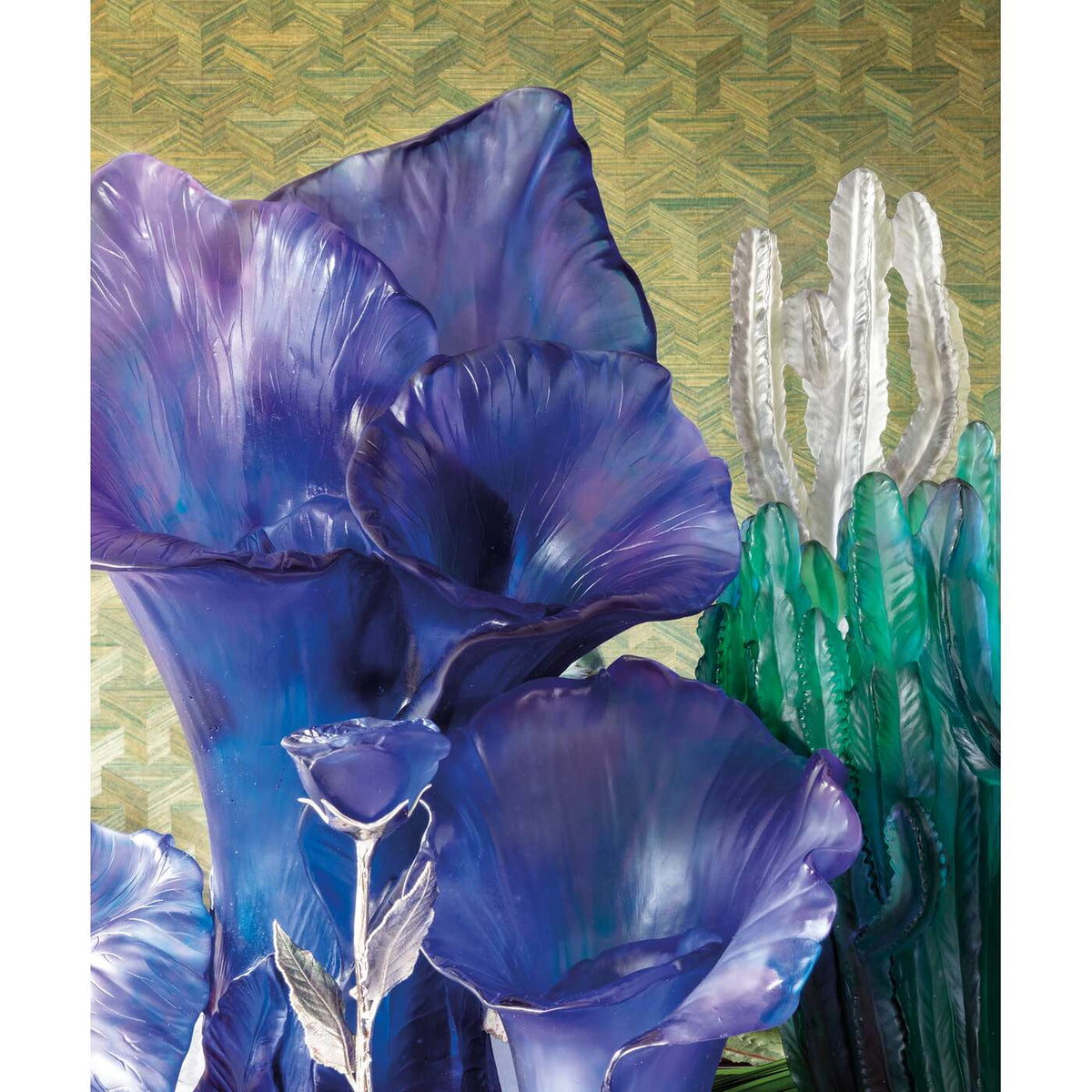 Daum Arum Magnum Vase – Midnight Blue, alternate view