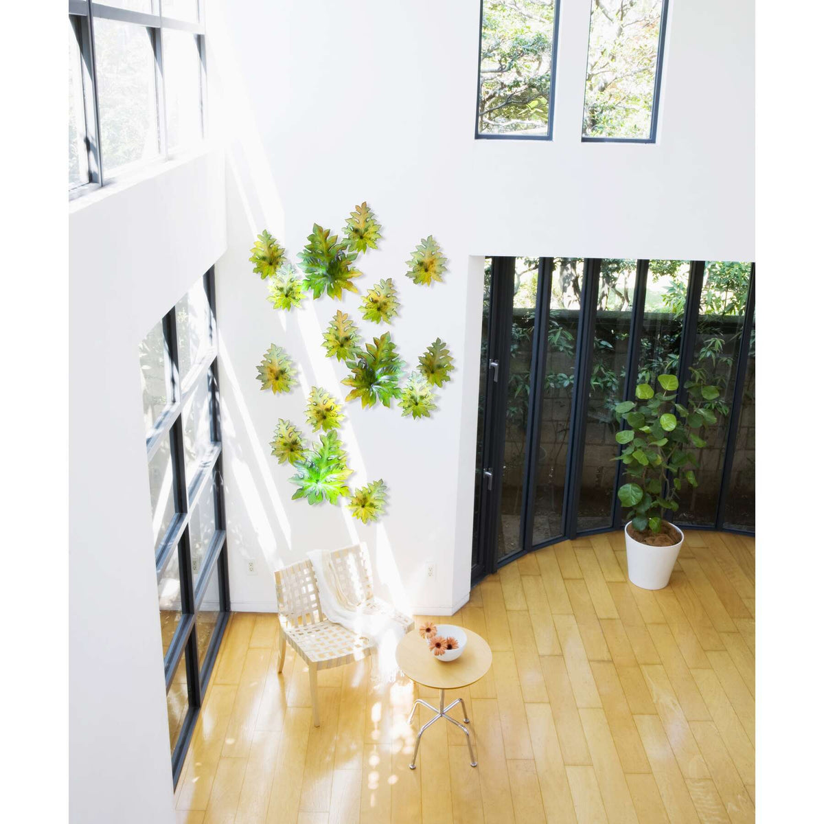 Daum Bornéo Small Wall Leaf Fixing By Emilio Robba Wall Sculpture – Long Green, alternate view