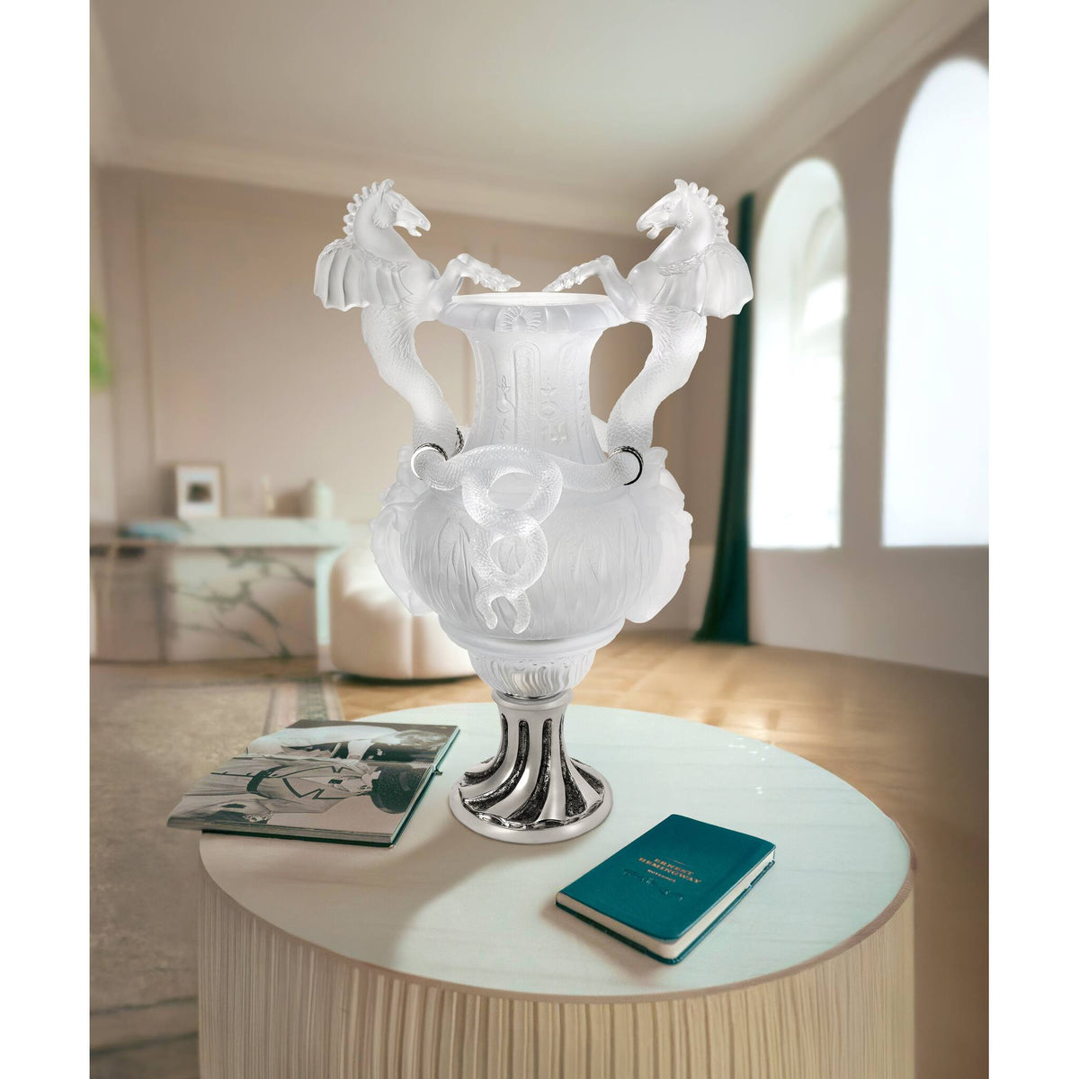 Daum Chevaux Ailés Vase – White 8ex, alternate view
