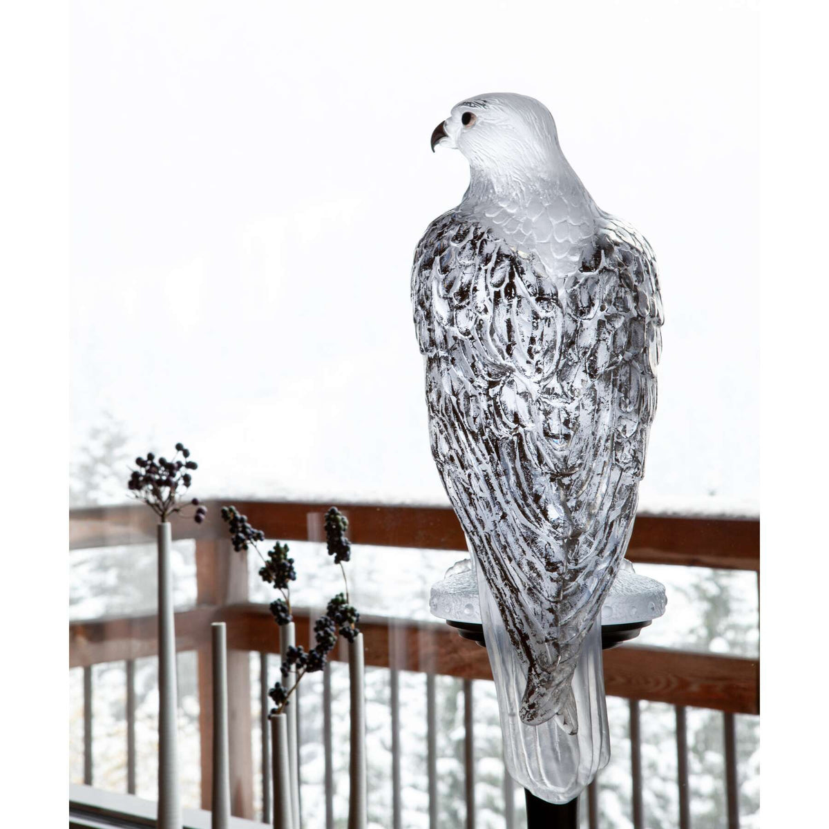 Daum Faucon Gerfaut By Madeleine Van Der Knoop Sculpture – White 50ex, alternate view