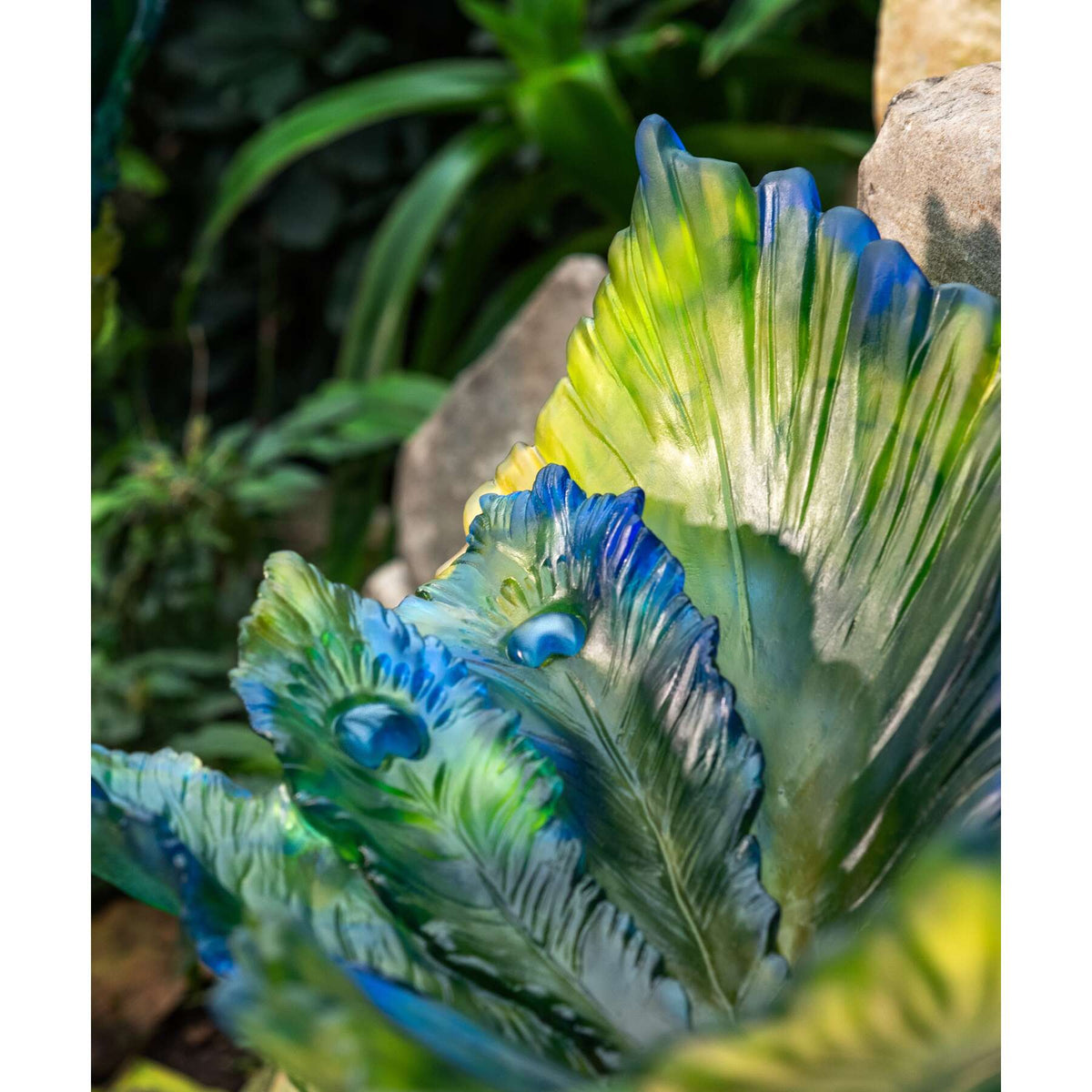 Daum Fleur De Paon Centerpiece Sculpture – Exotique 99ex, lifestyle view