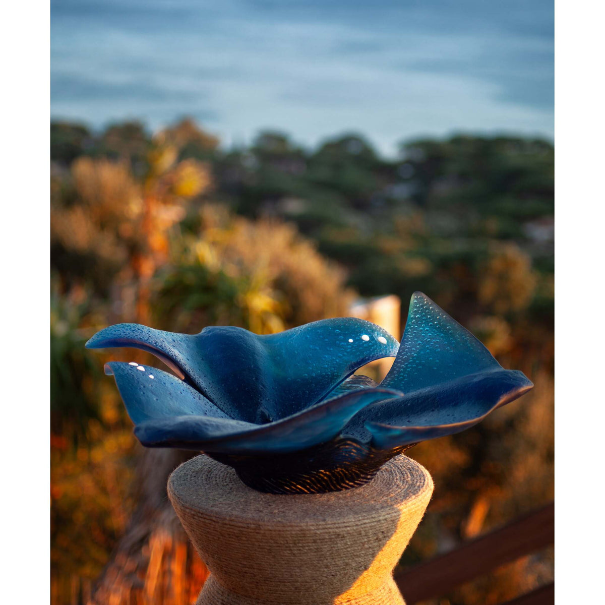 Daum Maya Centerpiece 175ex Sculpture, lifestyle view