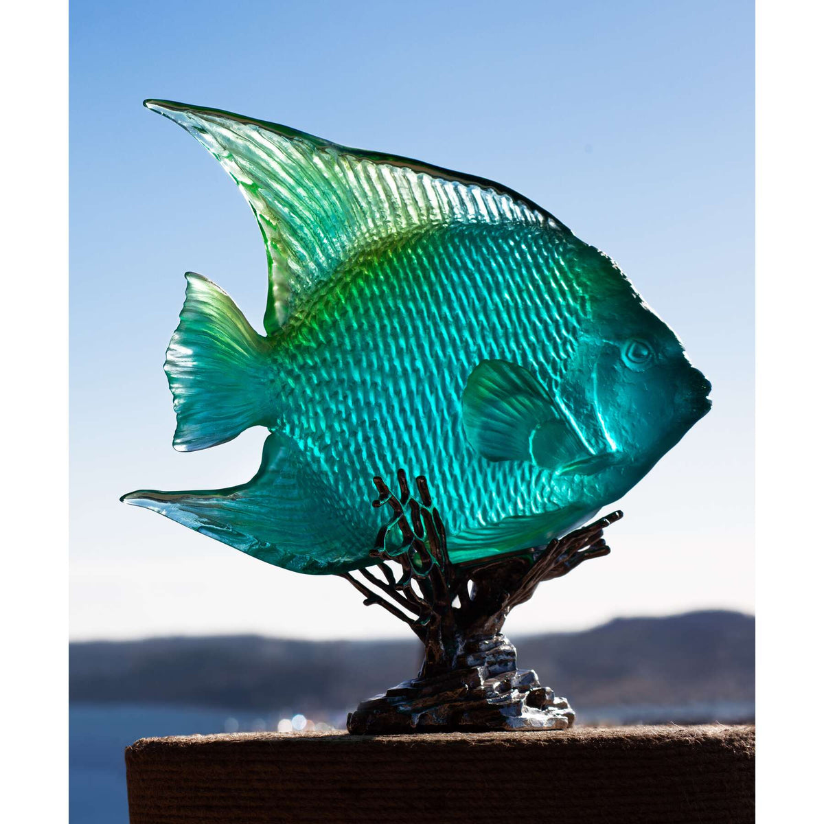Daum Mer De Corail Royal Angelfish Sculpture – Turquoise, alternate view