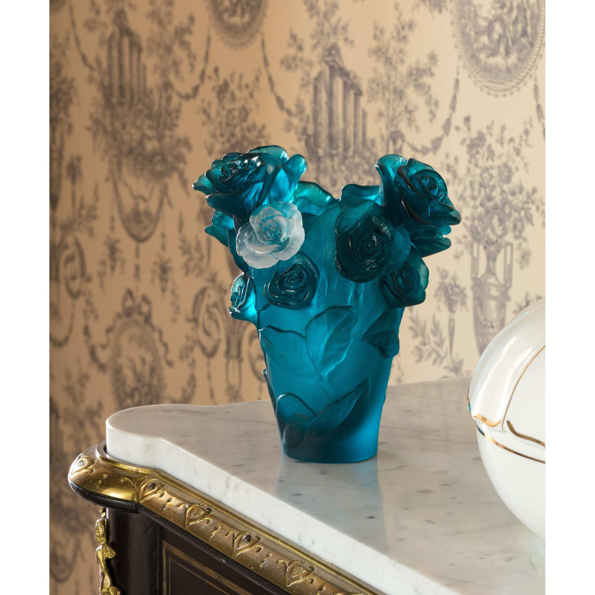 Daum Rose Passion Small Vase – Bleu white flower, alternate view