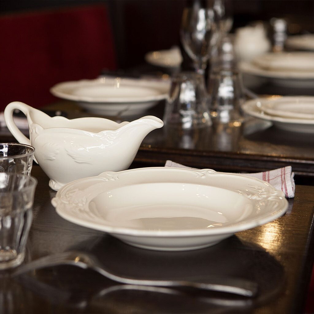 Gien Sauce Boat - Rocaille White, alternate view