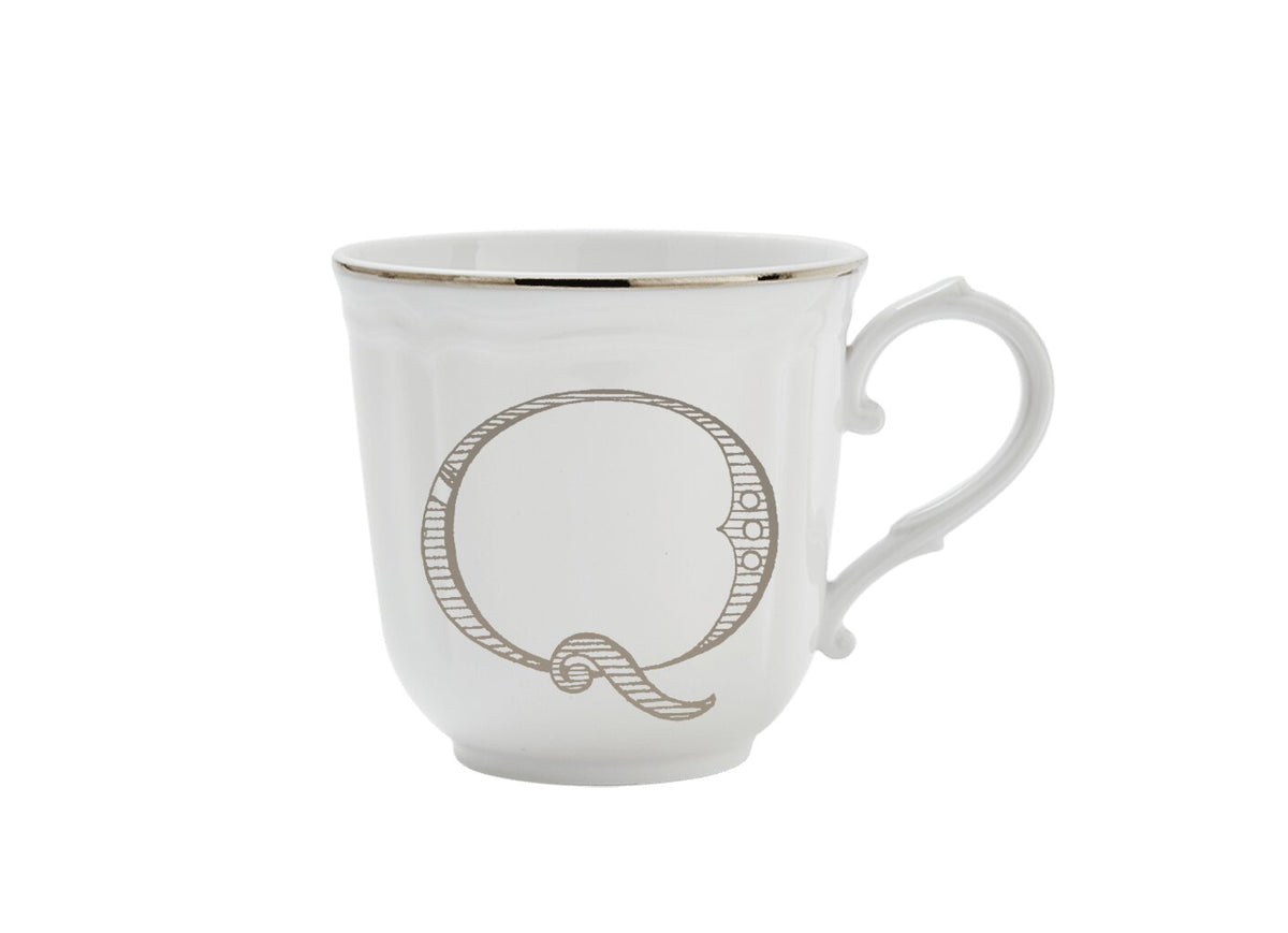 Ginori 1735 Corona Monogram Letter Mug, Platinum – Letter Q