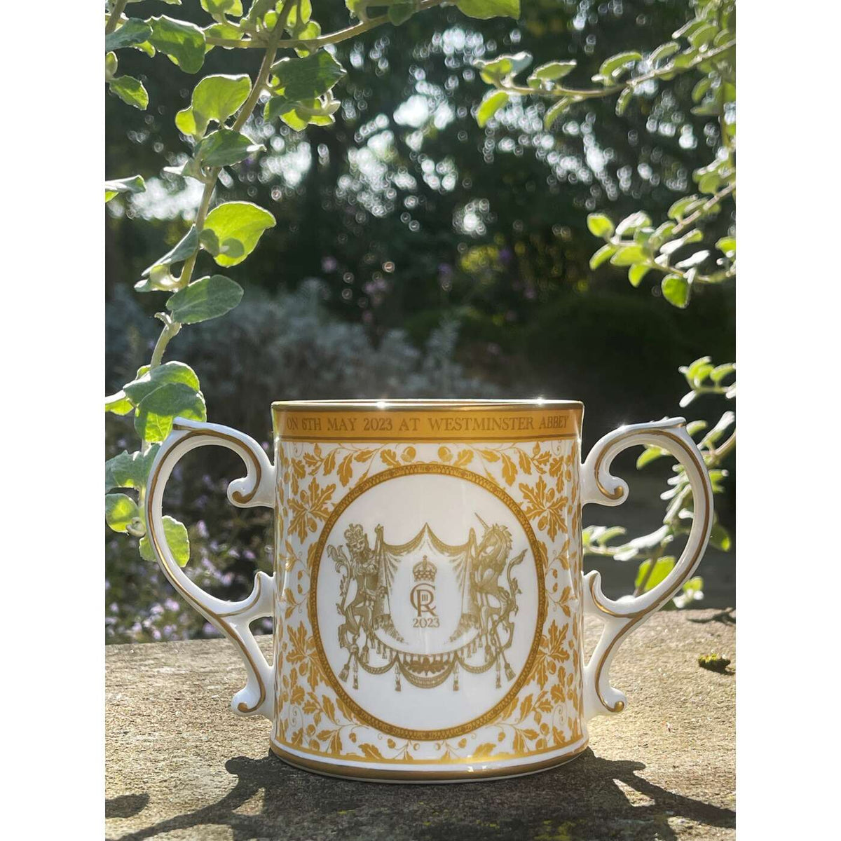Halcyon Days Coronation Gold Loving Cup Mug, alternate view