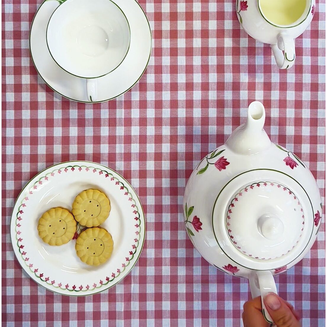 Halcyon Days Marguerite Pink Teapot By Nina Campbell, alternate view
