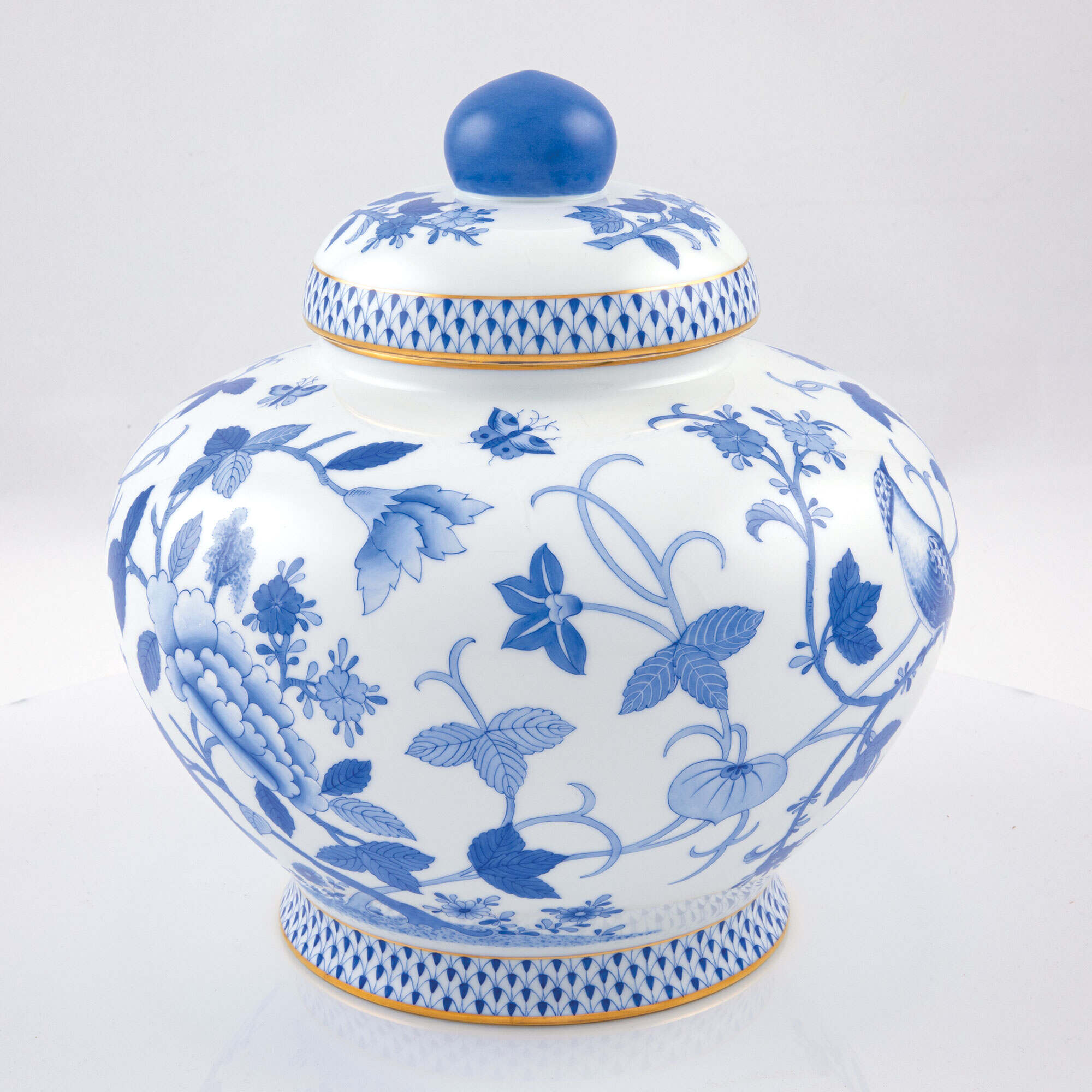 Herend Blue Peony Ginger Jar โ additional view