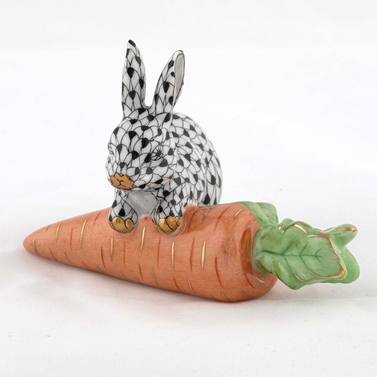 Herend Carrot Love Figurine – Black, alternate view