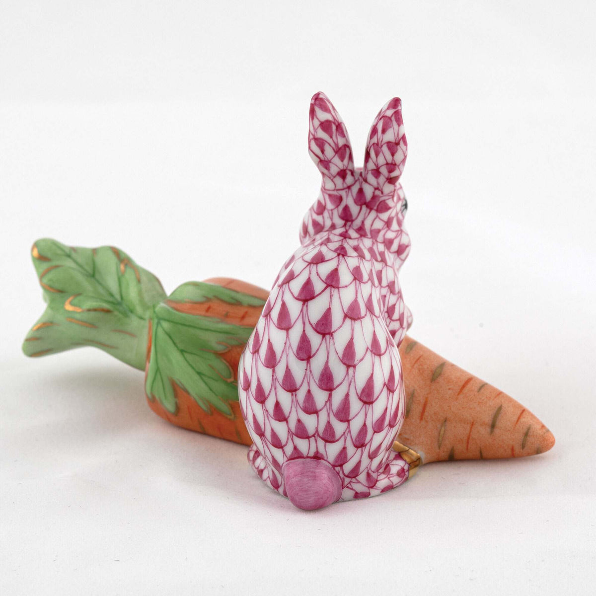 Herend Carrot Love Figurine – Raspberry, alternate view