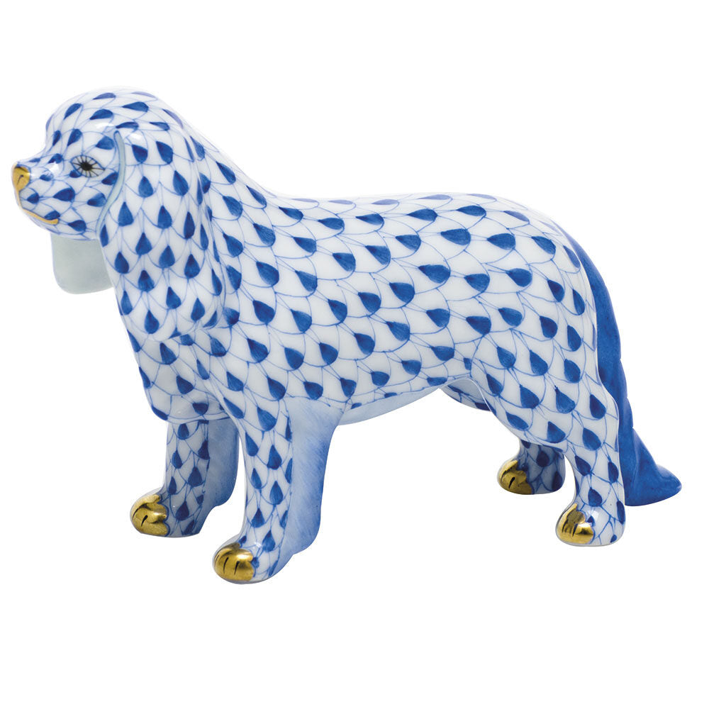 Hand-painted Herend Cavalier King Charles Spaniel Figurine in Sapphire fishnet porcelain on a white background
