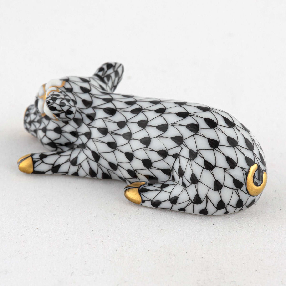 Herend Daisy the Pig Figurine – Black, alternate view