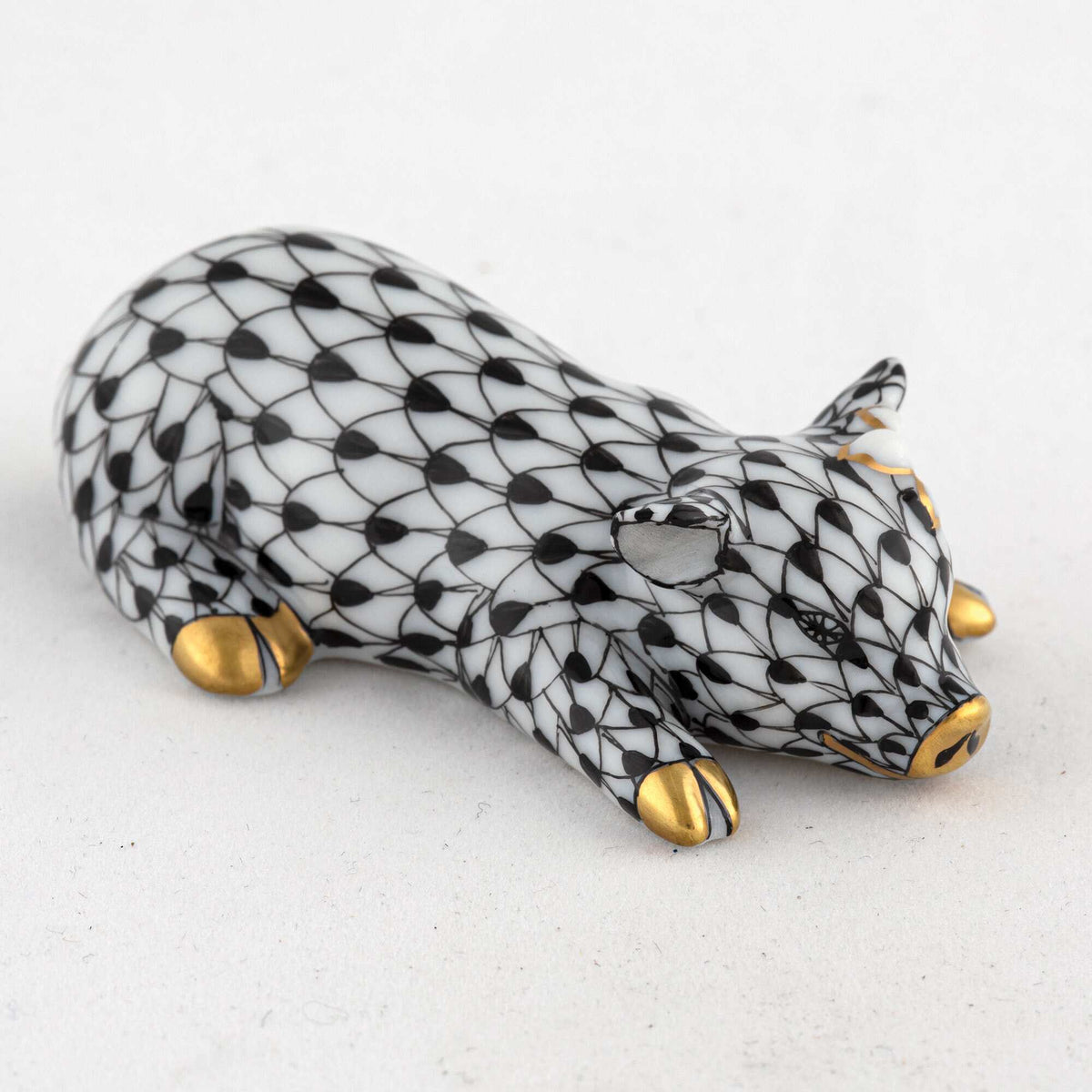 Herend Daisy the Pig Figurine – Black, alternate view