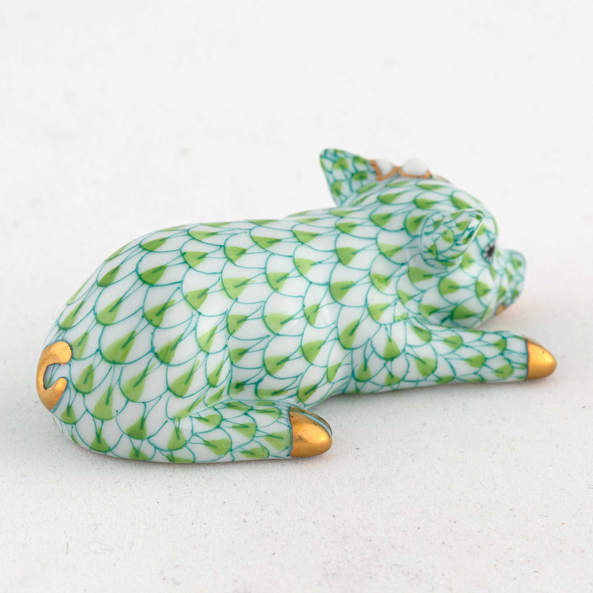 Herend Daisy the Pig Figurine – Key Lime, alternate view