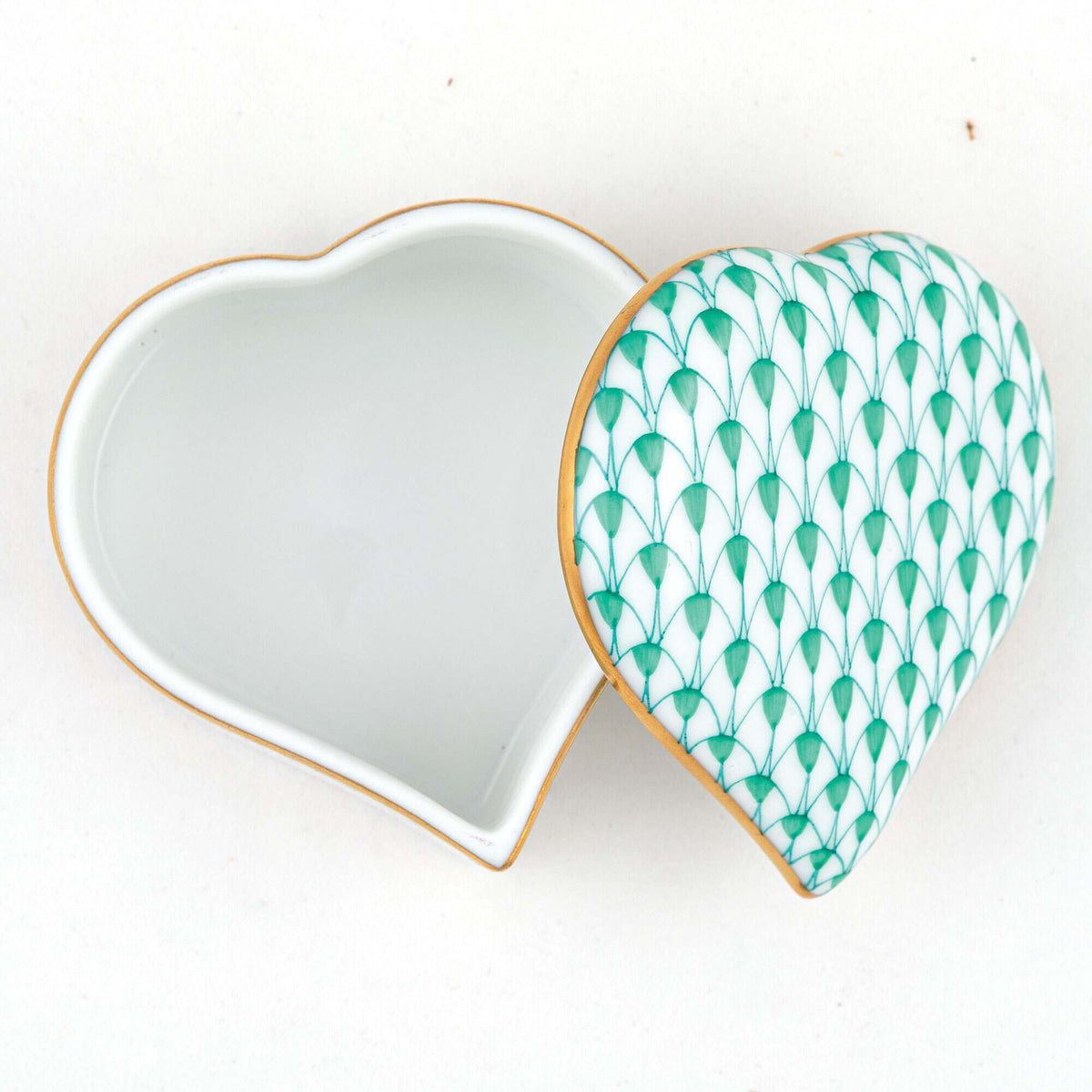 Herend Heart Box β Green, alternate view