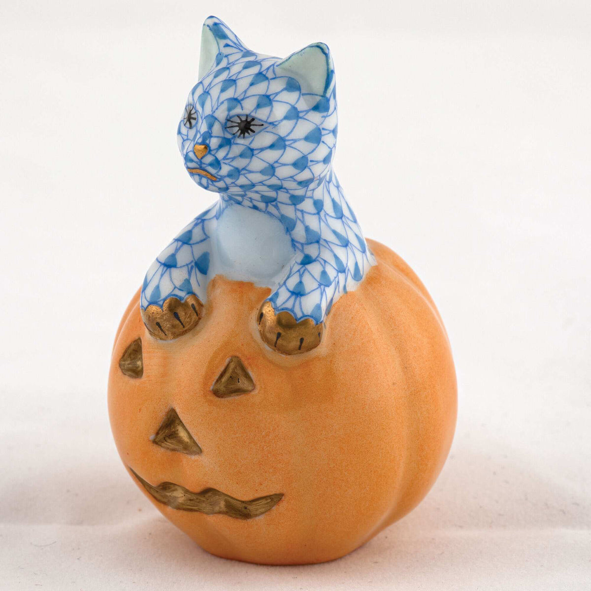 Herend Jack O Lantern Kitty Figurine – Blue, alternate view