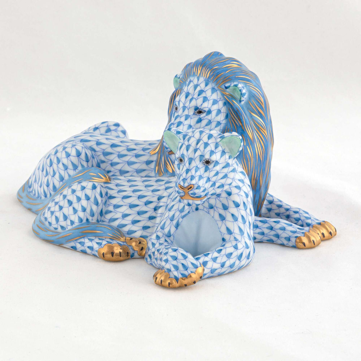 Herend Lion and Lioness Figurine – Blue, alternate view