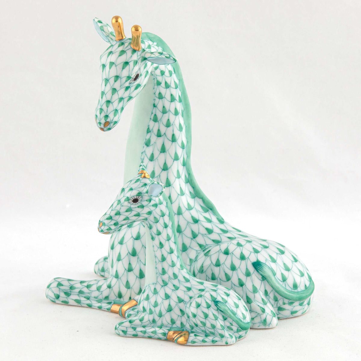 Herend Mother and Baby Giraffe Figurine – Green, alternate view