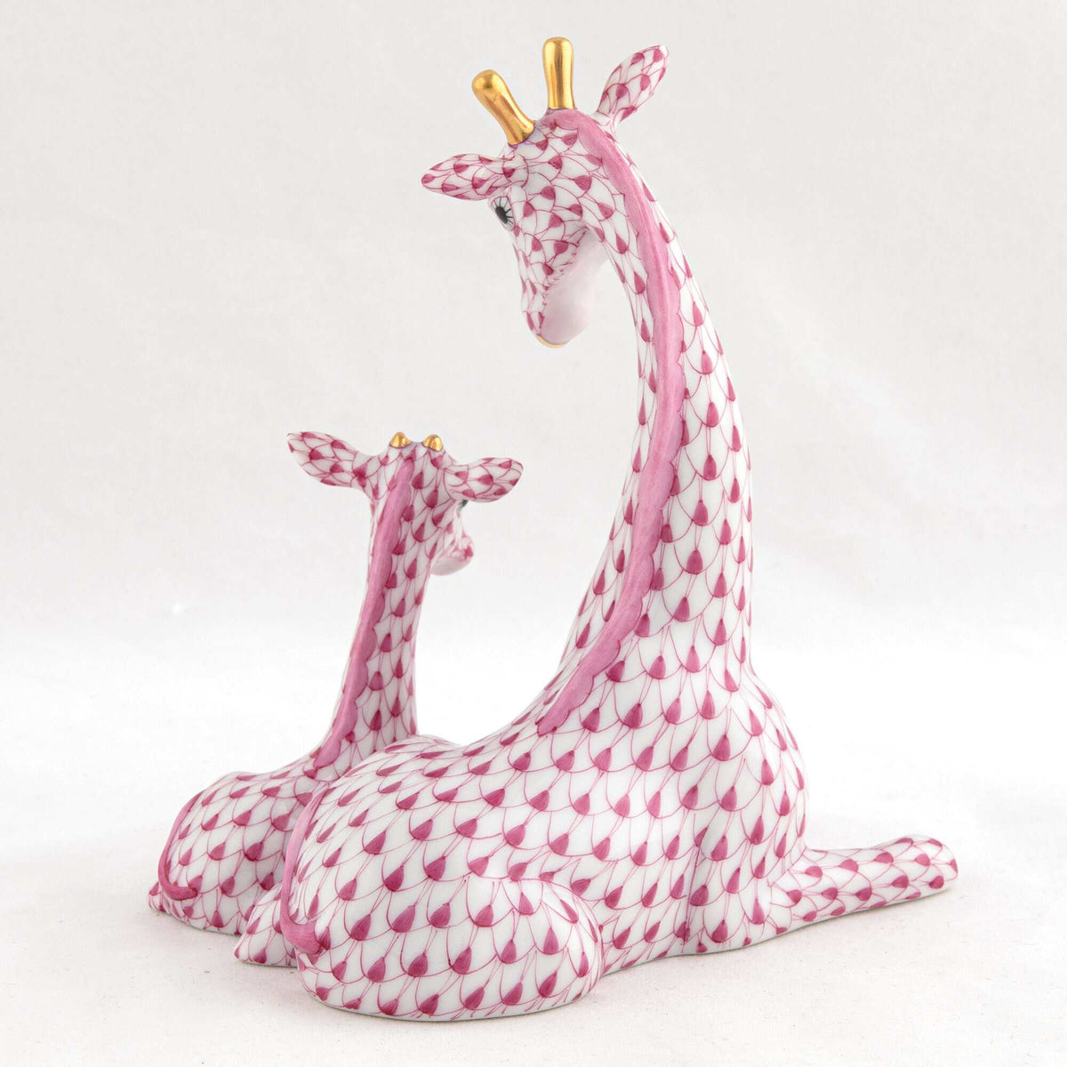 Herend Mother and Baby Giraffe Figurine – Raspberry, alternate view