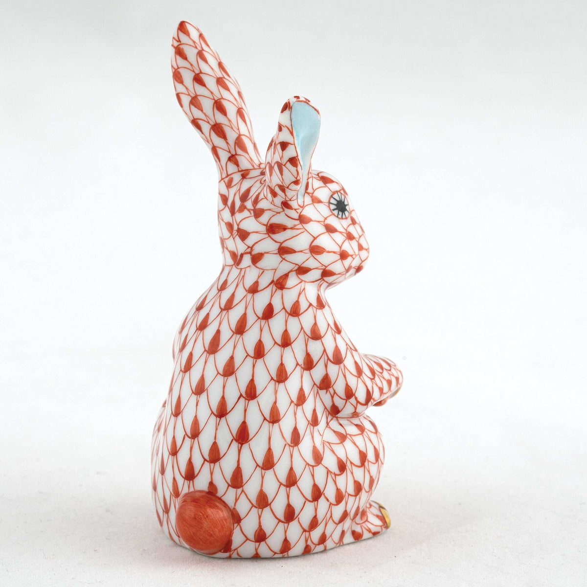 Herend Pickleball Bunny Figurine – Rust, alternate view