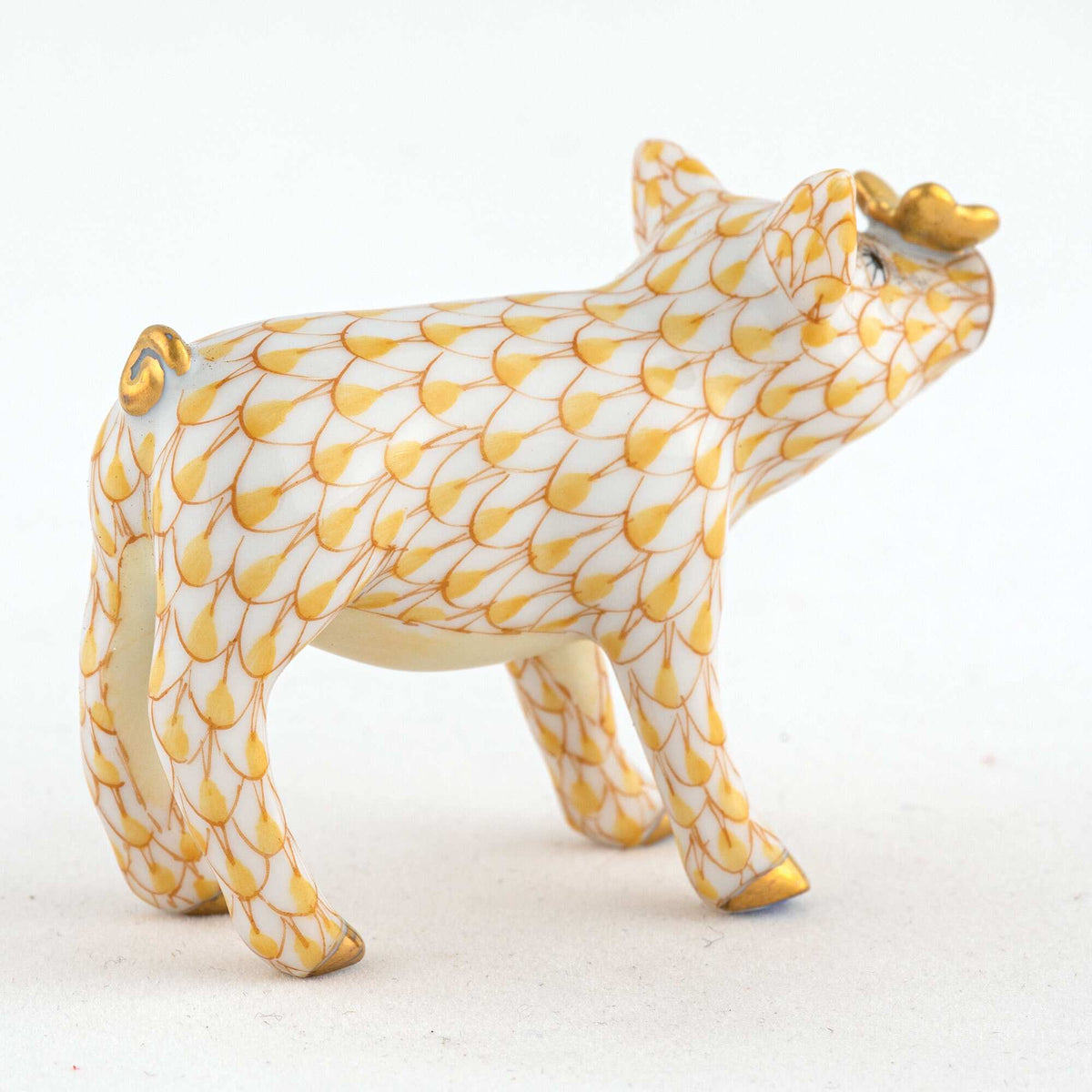 Herend Pig with Butterfly Figurine – Butterscotch, alternate view