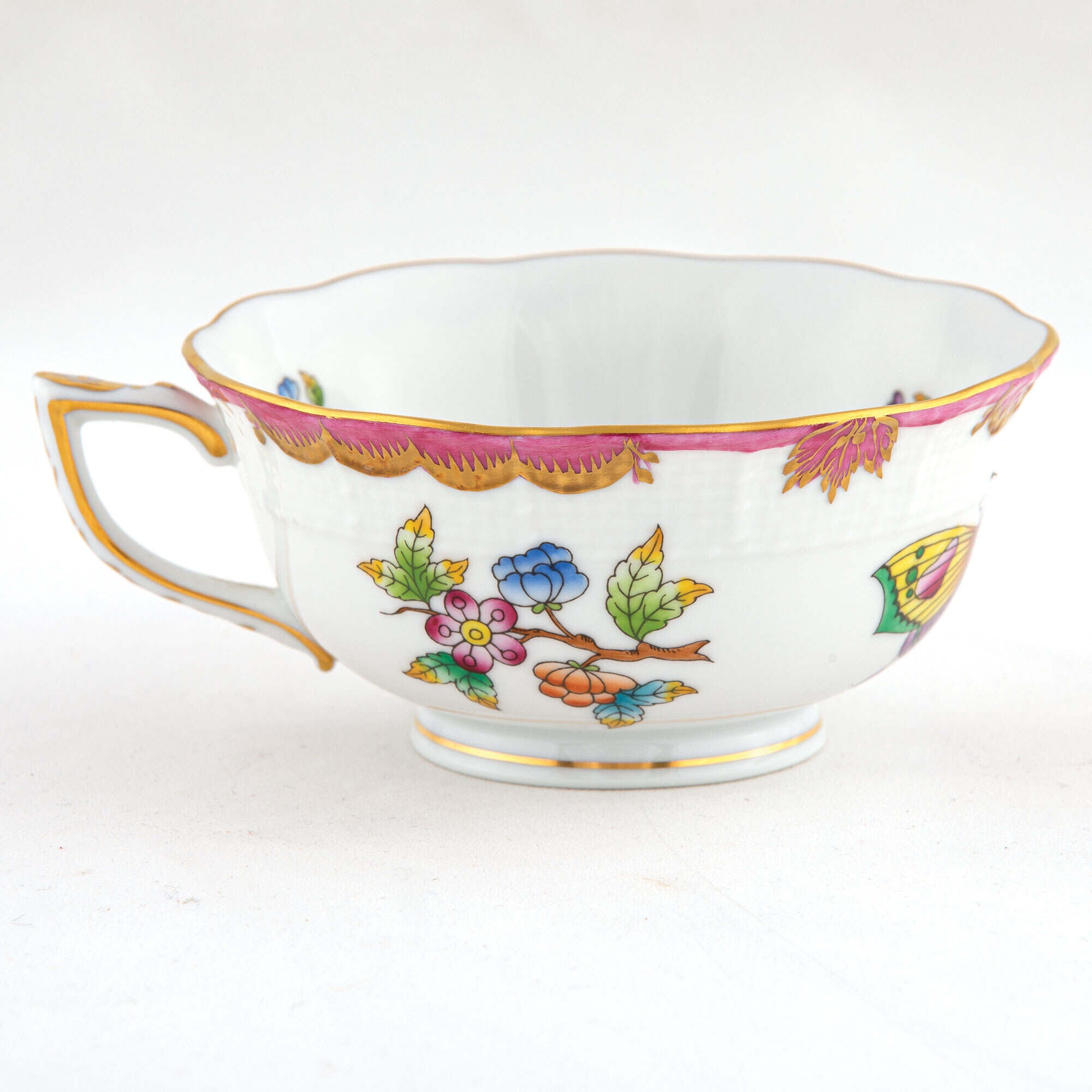 Herend Queen Victoria (Pink) Tea Cup Cup & Saucer Set โ additional view