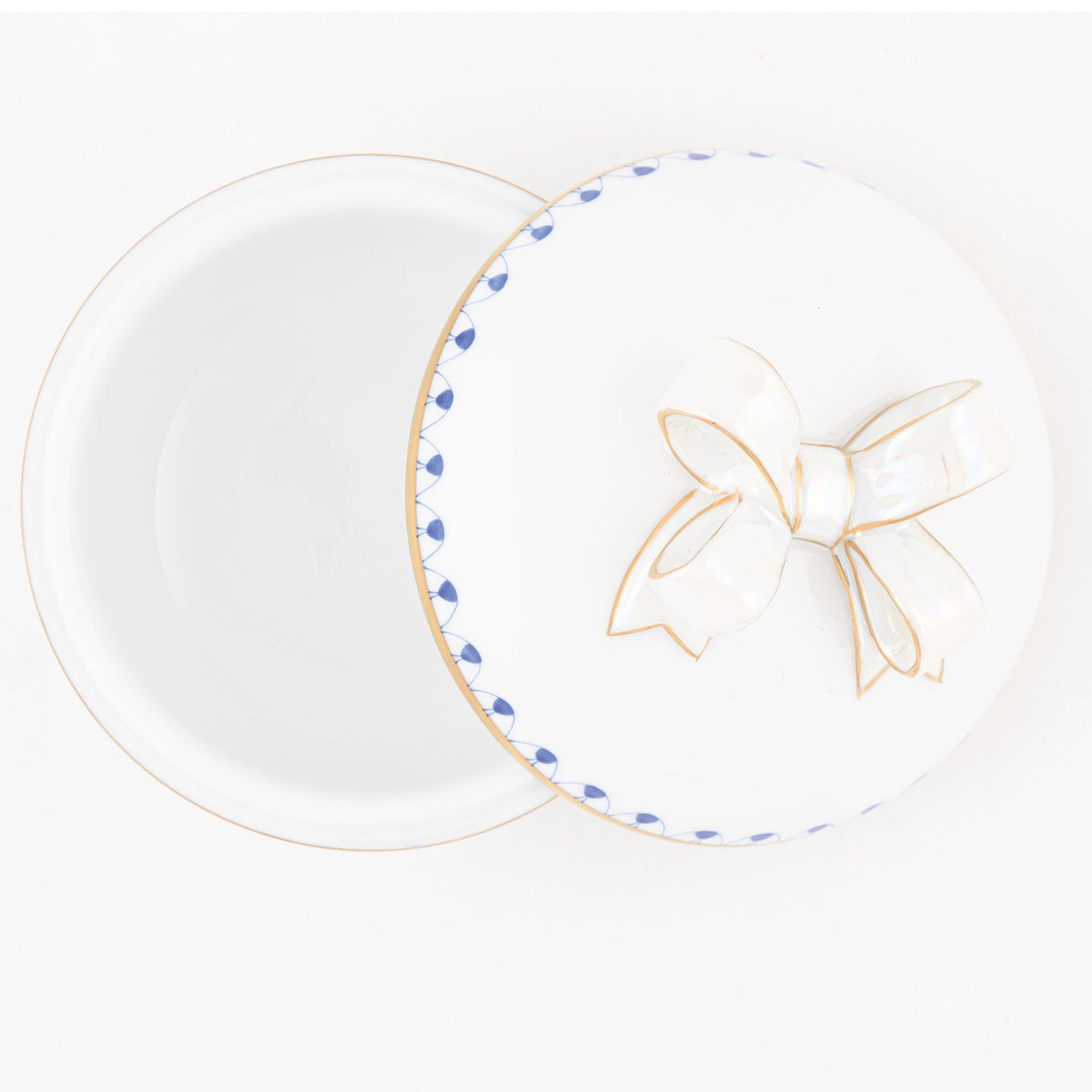 Herend Round Box with Bow – Sapphire, alternate view