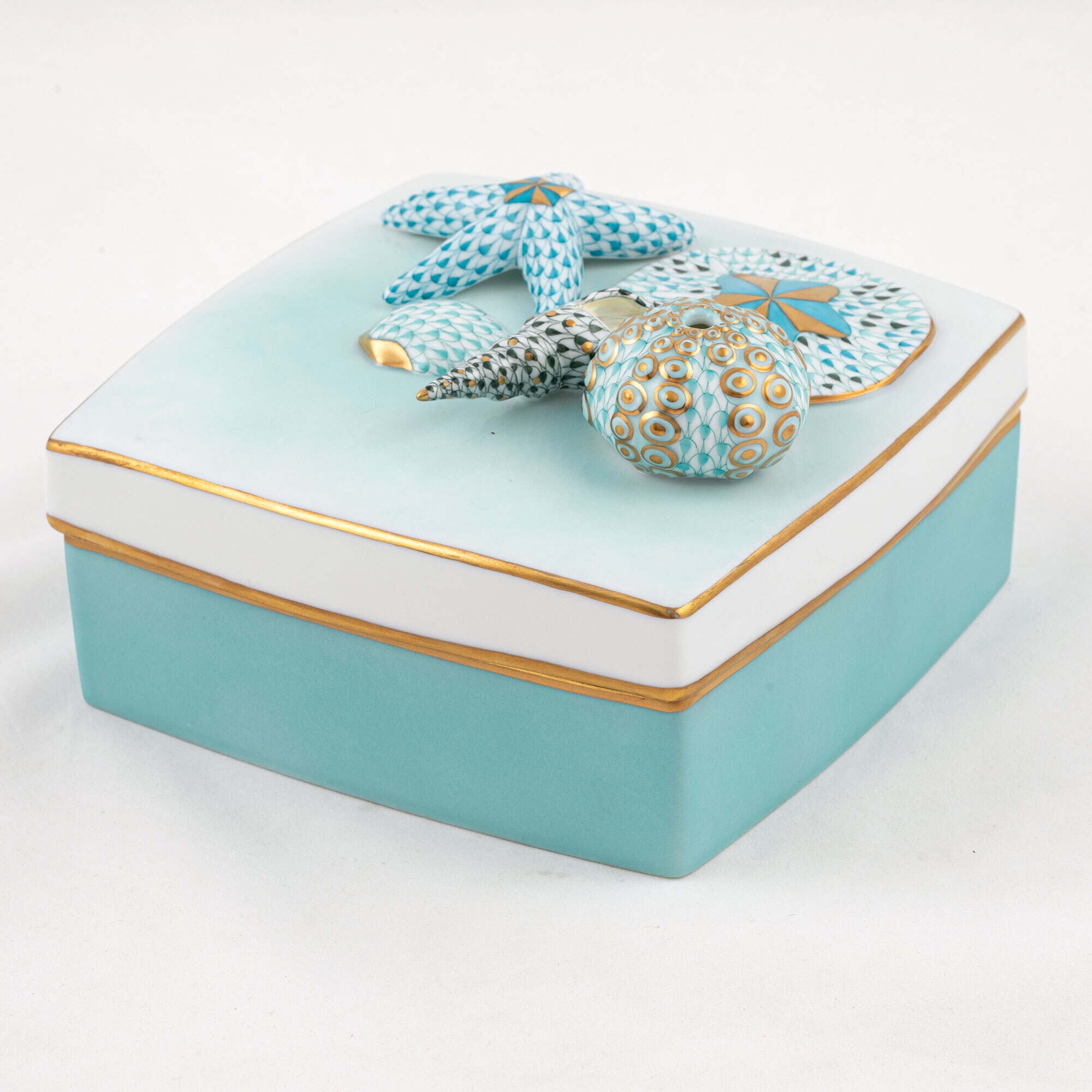 Herend Shell Box Figurine β additional view