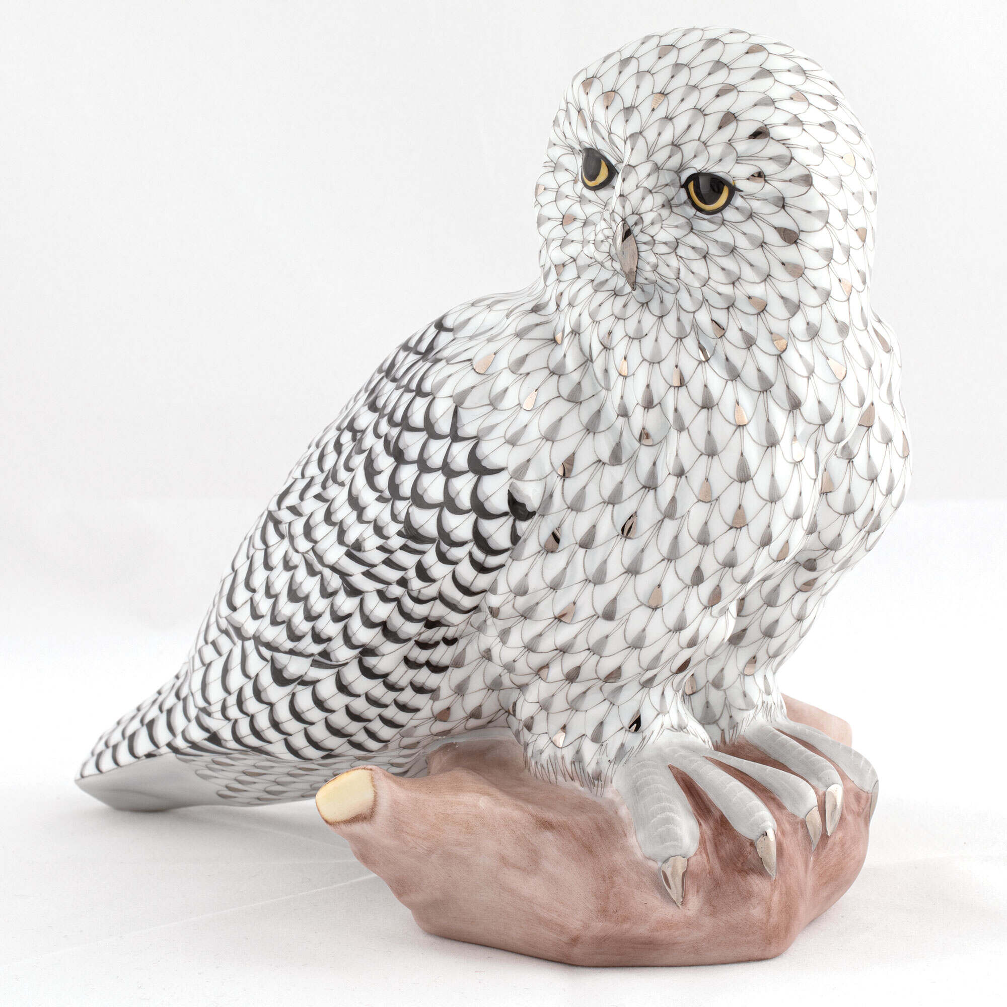 Herend Sitting Snowy Owl Figurine β additional view