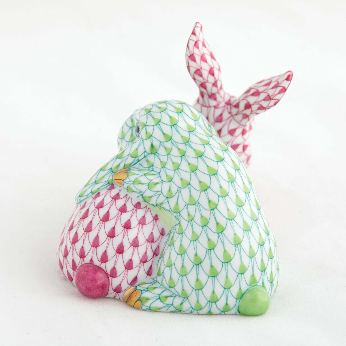 Herend Snuggle Bunnies Figurine – Raspberry-Key Lime, alternate view