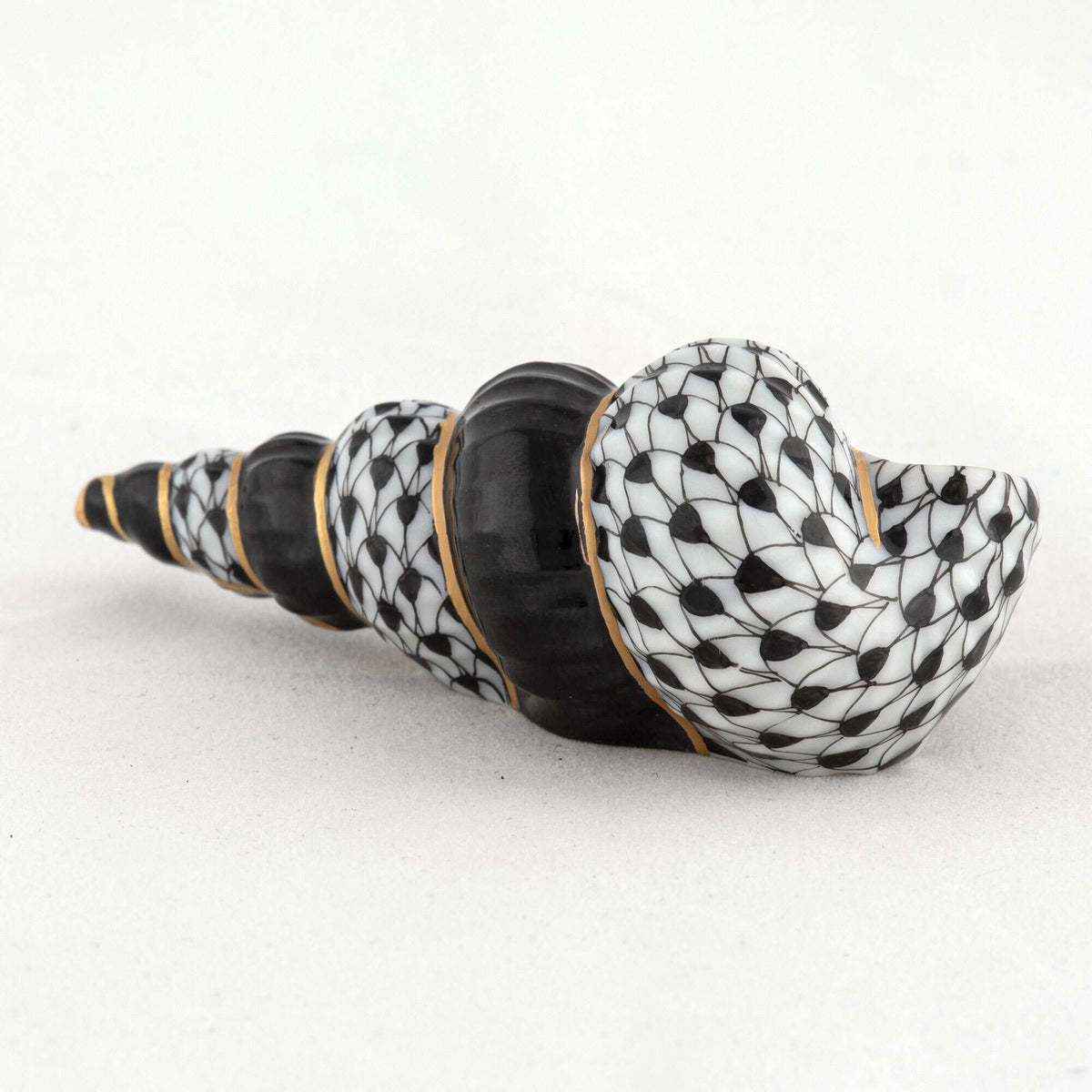 Herend Staircase Shell Figurine – Black, alternate view