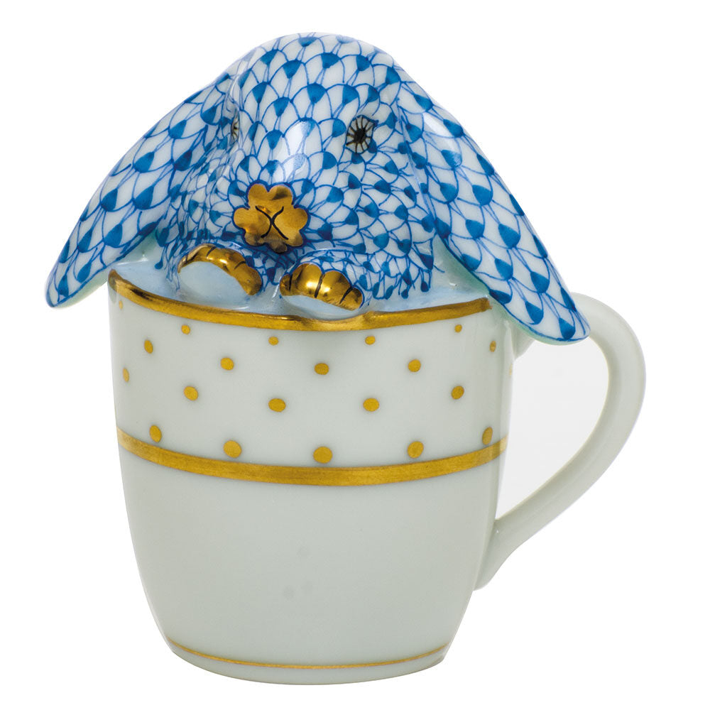 Herend Tea Cup Bunny Figurine porcelain figurine painted in the Blue fishnet pattern