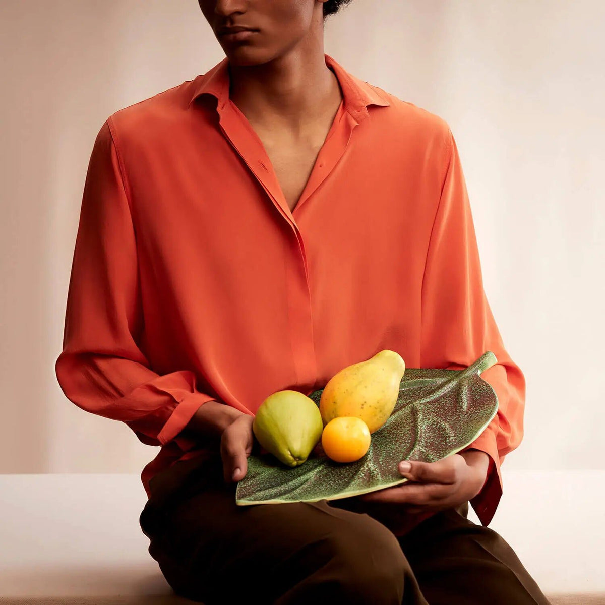 L'Objet Cenote Leaf Platter - Medium Charger & Service Plate, alternate view