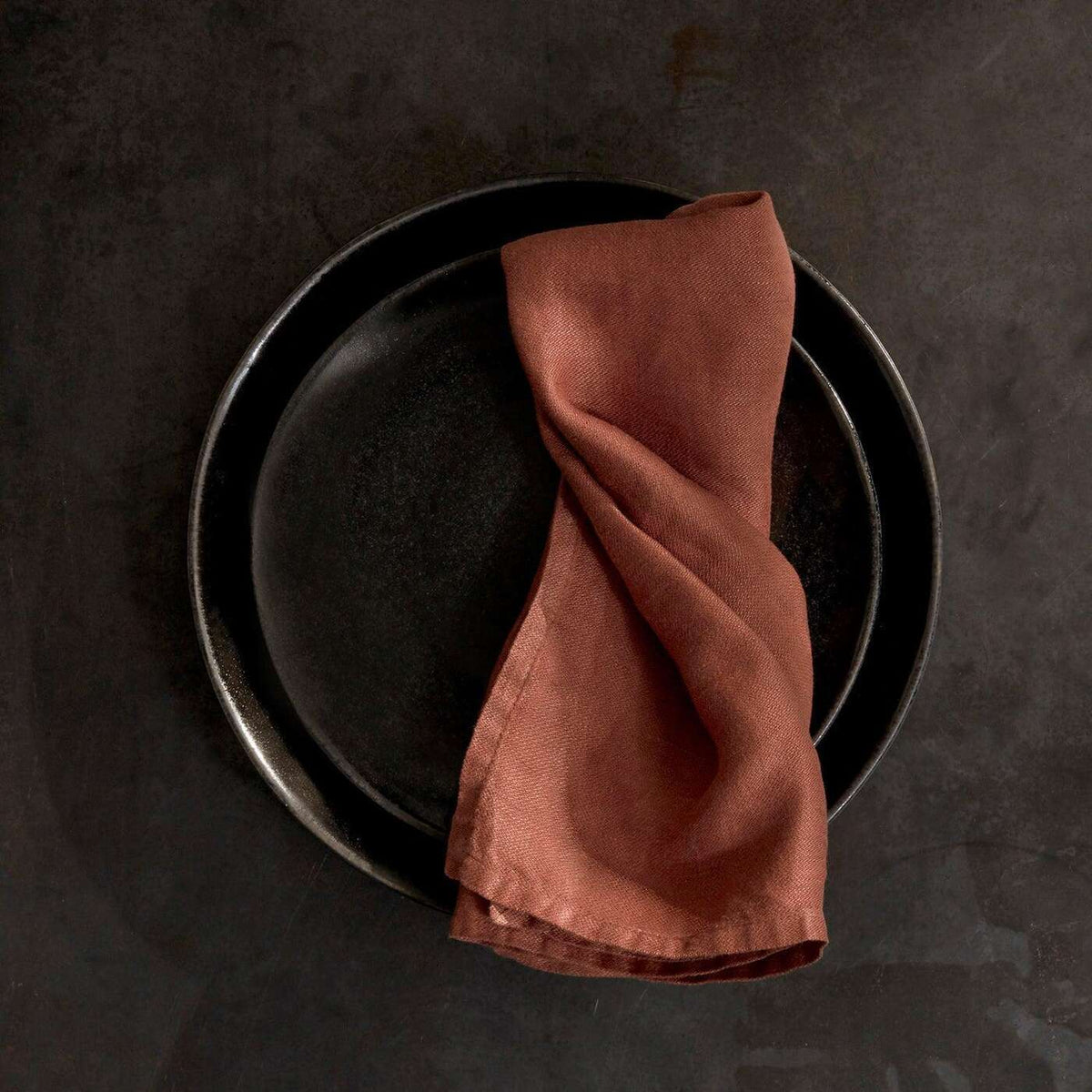 L'Objet Linen Sateen Napkins - Brick (Set of 4), alternate view