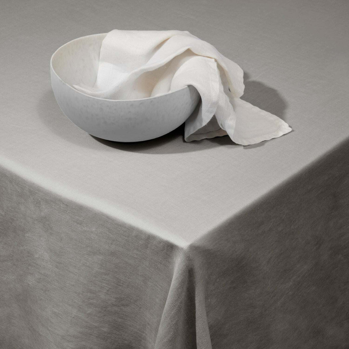 L'Objet Linen Sateen Tablecloth – Grey, alternate view