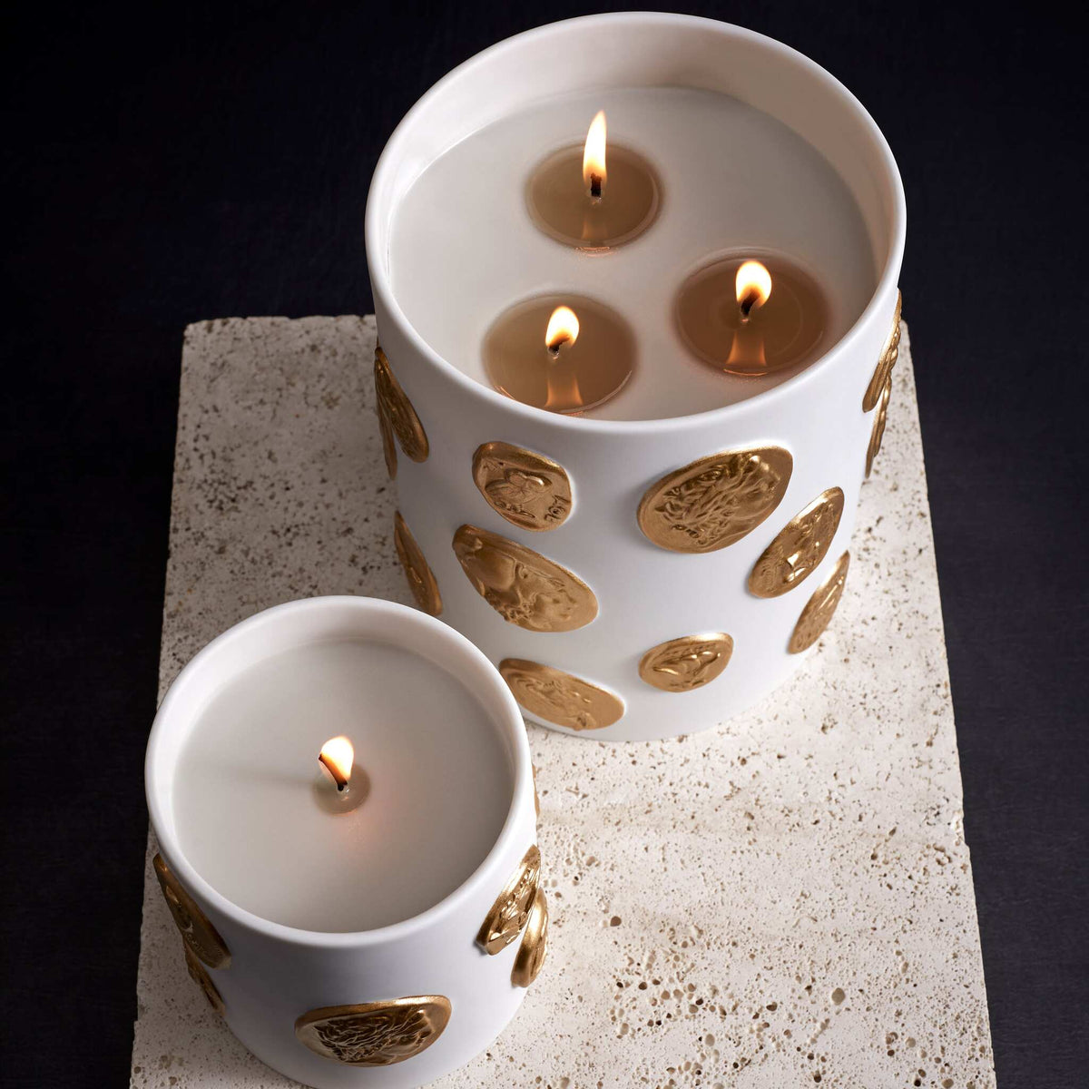 L'Objet Médaille Candle - Single-wick - Grand Bazaar, alternate view