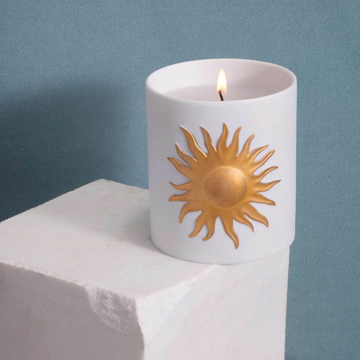 L'Objet Soleil Candle - Veti-Vert, alternate view