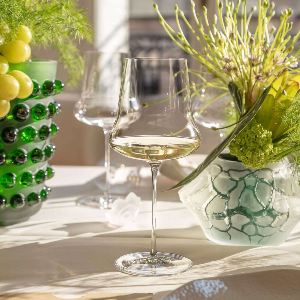Lalique 1er Cru, Set of 2 Wine Glasses, lifestyle view