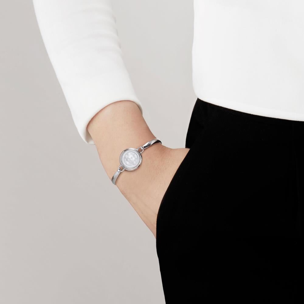 Lalique Aréthuse Round Bangle Women's Fine Bangle Bracelet, detail view