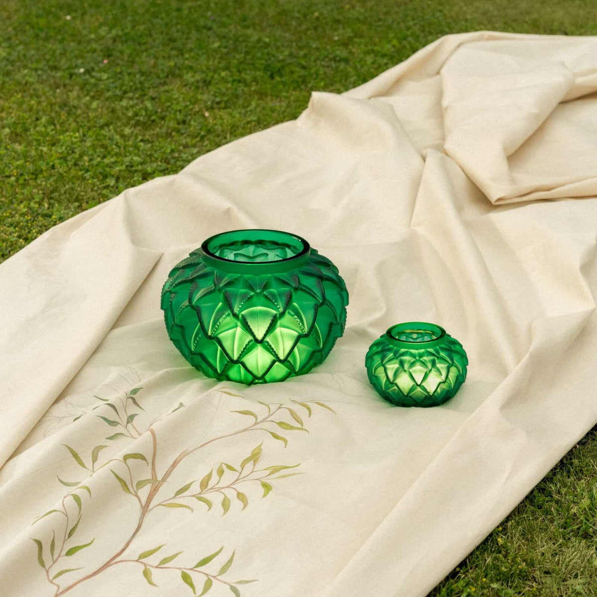 Lalique Languedoc Grand Vase, alternate view